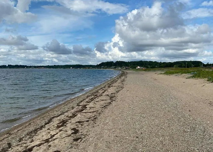 With Panoramic Views Near *